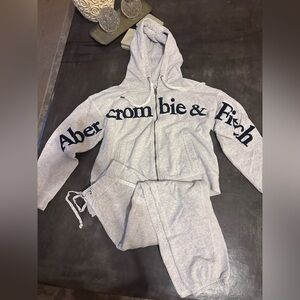 Abercrombie & Fitch Light Gray Tracksuit